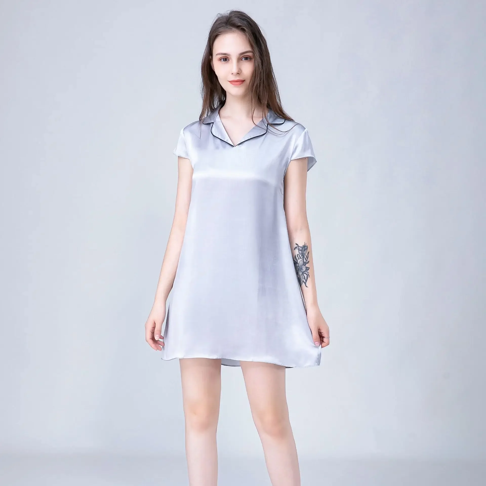 Women's Pure Silk Nightgown Sleepshirt with Shirt Collar V-Neck Solid Color 100% Mulberry Silk Chemise Summer Loungewear Pajama