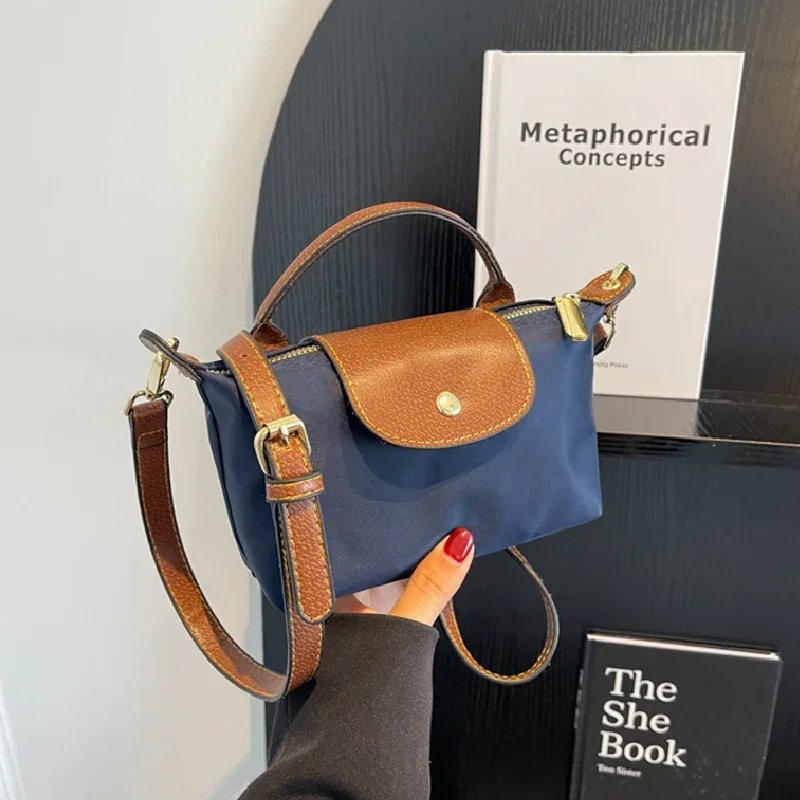 

Y2K 2025 Fashion Small Shopping Shoulder Bag for Women Nylon Handbags Shoulder Strap Crossbody Bag Female Student Pocket