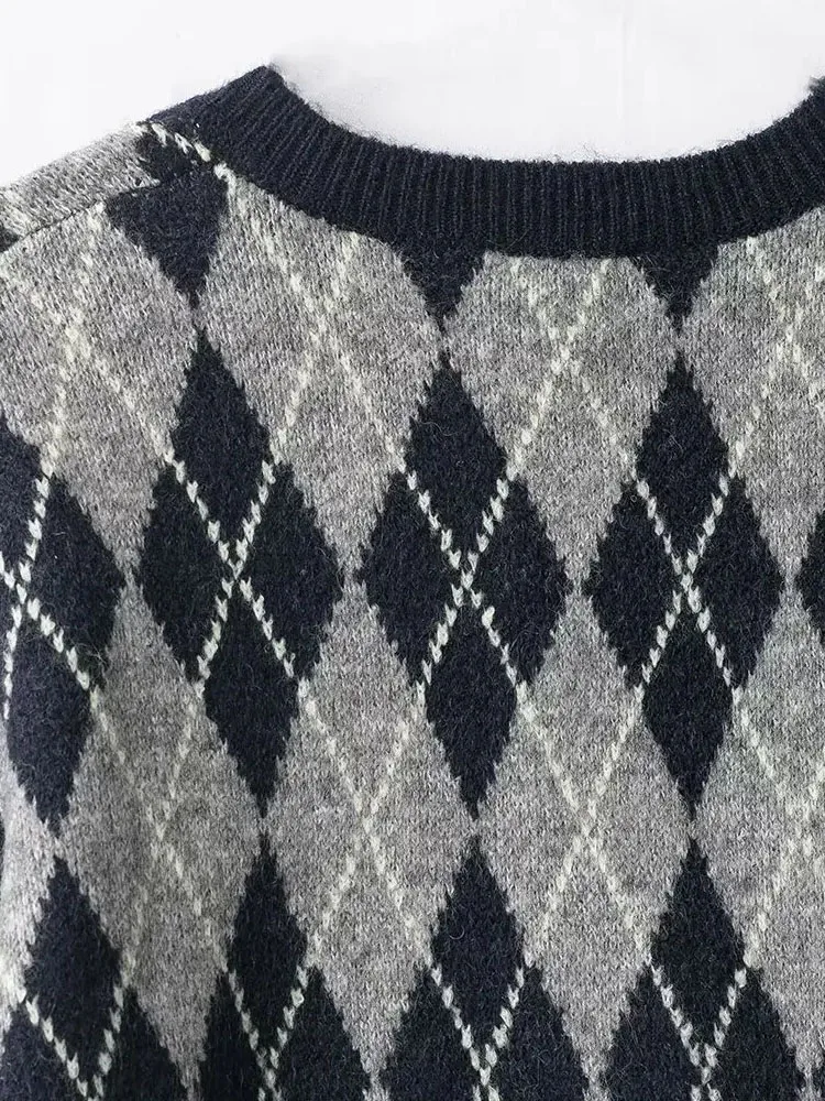 

HH Women Winter Fashion Loose Versatile V-neck Argyle Sweater Female High Street Casual Warm Long Sleeve Pullover Sweater Mujer