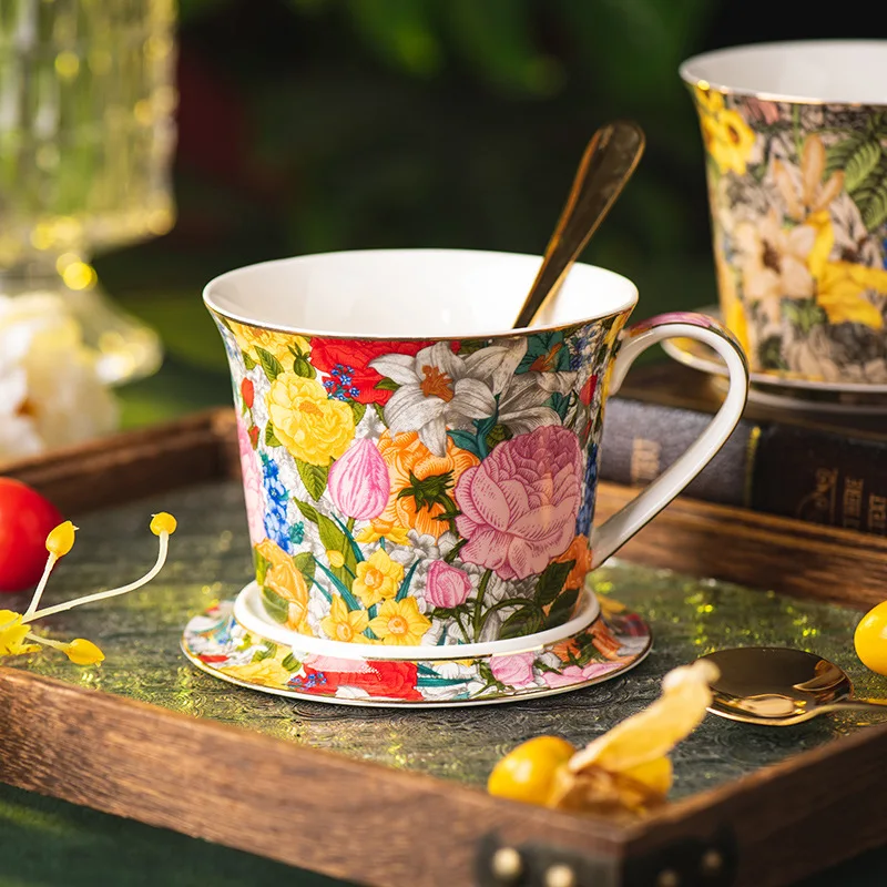 European Ceramic Coffee Cup with Lid Colorful Flower Mug Home Breakfast Mug Fine Bone China Afternoon Camellia Flower Tea Cup
