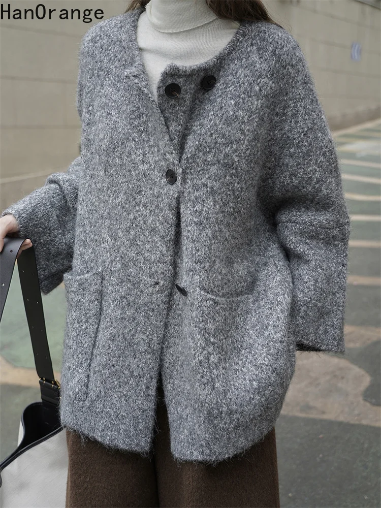 

HanOrange 2025 зимнее вязаное шерстяное пальто с круглым вырезом и карманами, женское свободное пальто с силуэтом, серое/синее