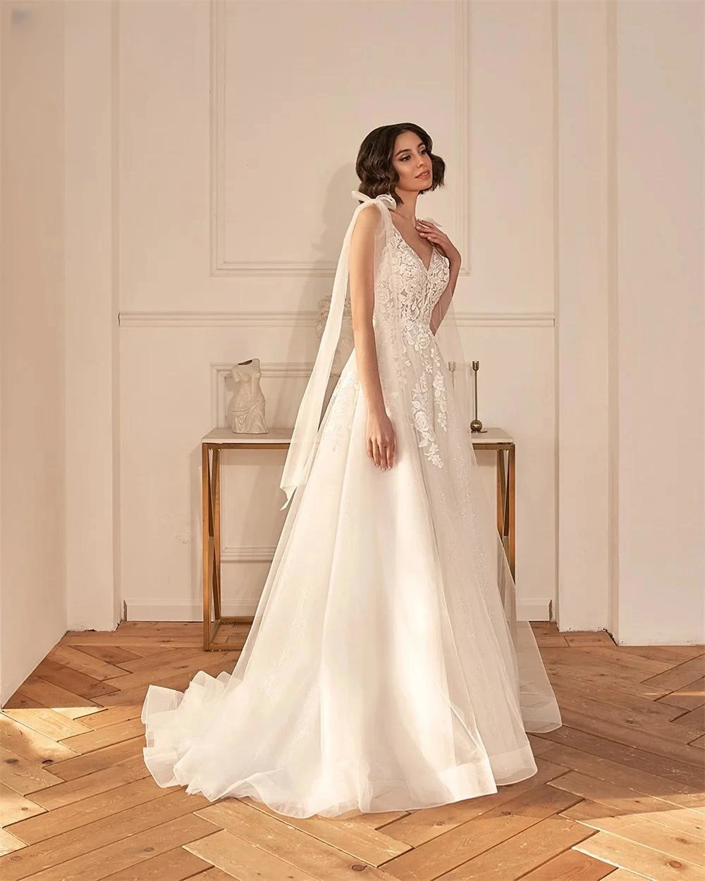 Robe de mariée civile à col en V, appliques en fibre de dentelle, patients dos nu, quel que soit le balayage, personnalisé sur mesure