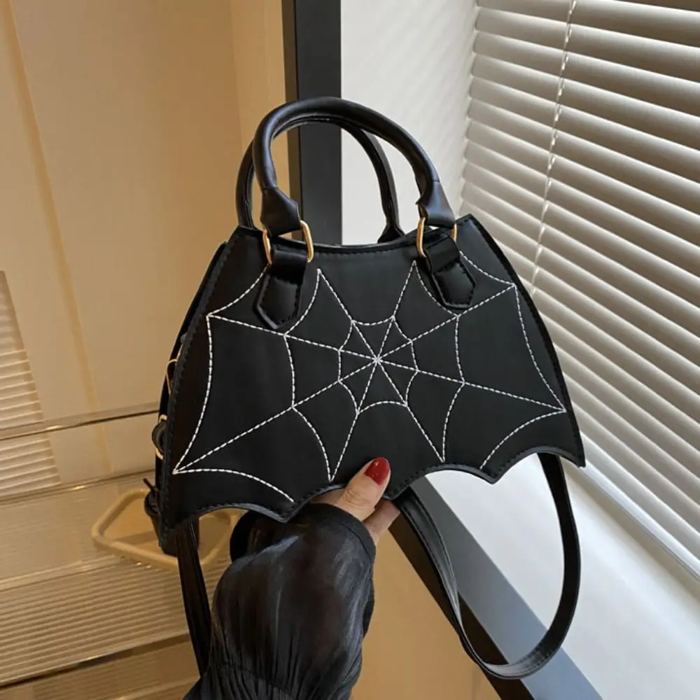 Retro PU Leather Halloween Bag Harajuku Halloween Props Spider Web Shoulder Bag Handbag Bat Wing Halloween Crossbody Bag Outdoor