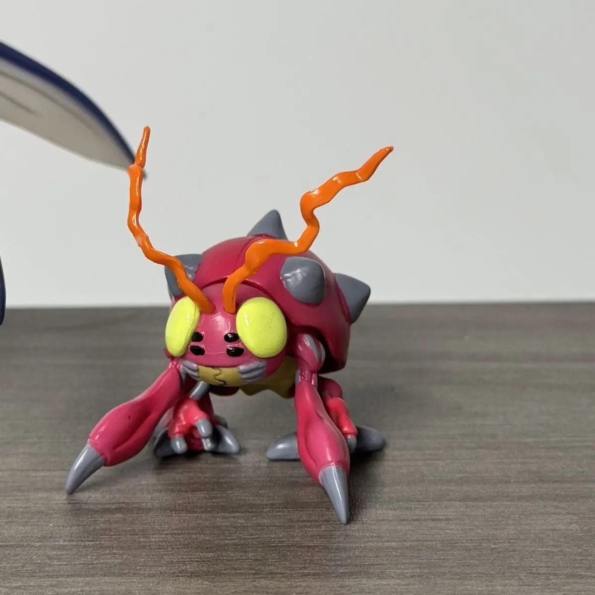 Figuras de monstro digital kabuterimon figura de ação herakle kabuterimon tentomon estatueta modelos de pvc brinquedos colecionáveis presentes