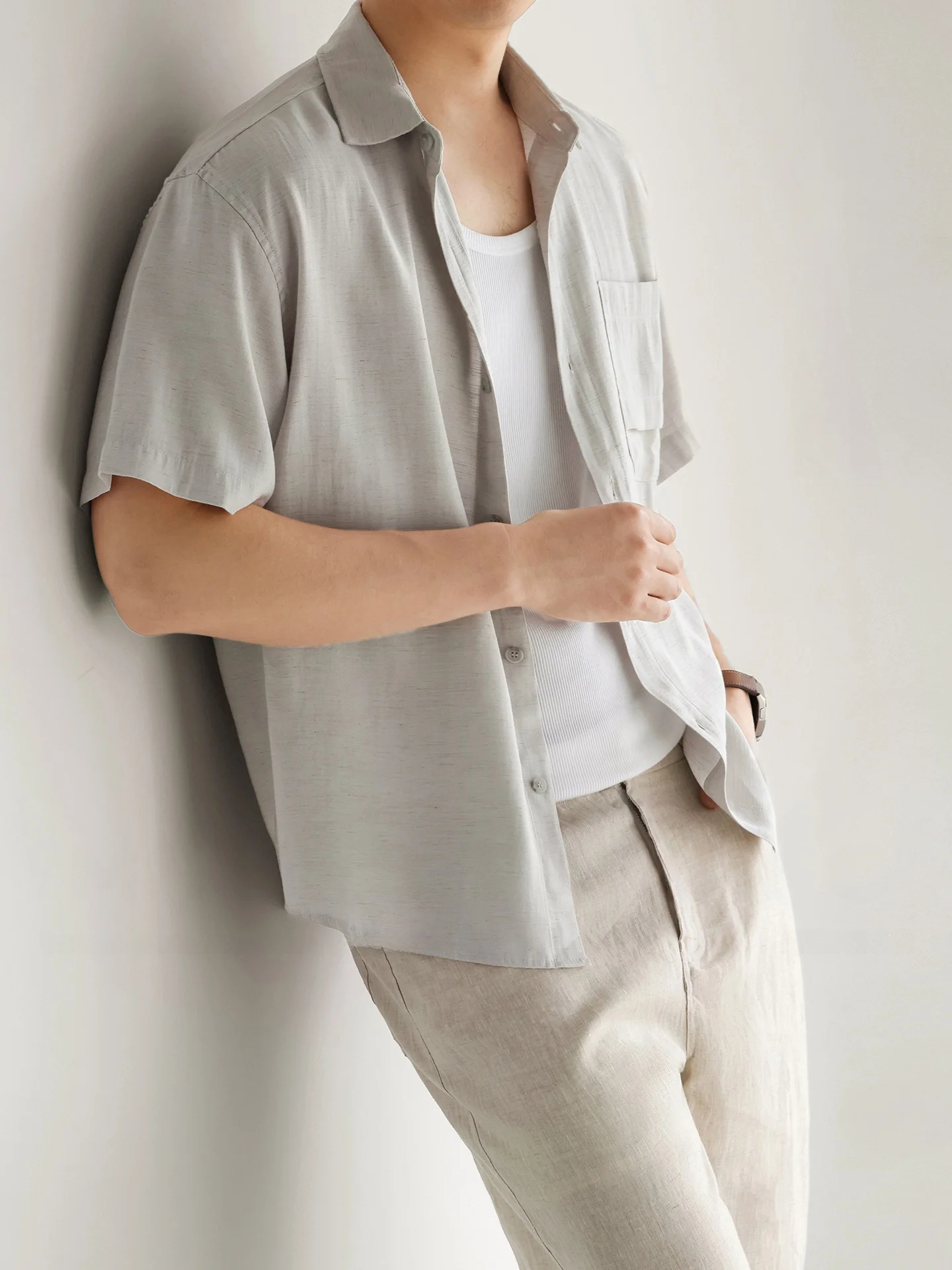 Men's Casual Loose Fit Short Sleeve Shirt Summer Thin Moisture Wicking Drapey Style Breathable Comfortable Fashion Urban Wear