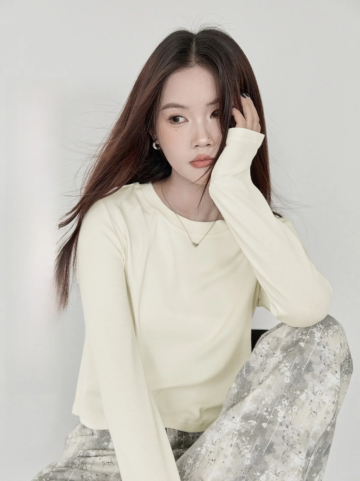 

HuiXi Женская круглая футболка Ne Long Sve ort Sle Base Layer Внутренняя одежда Топ Простой дизайн Dojazdy Faion Корейская версия