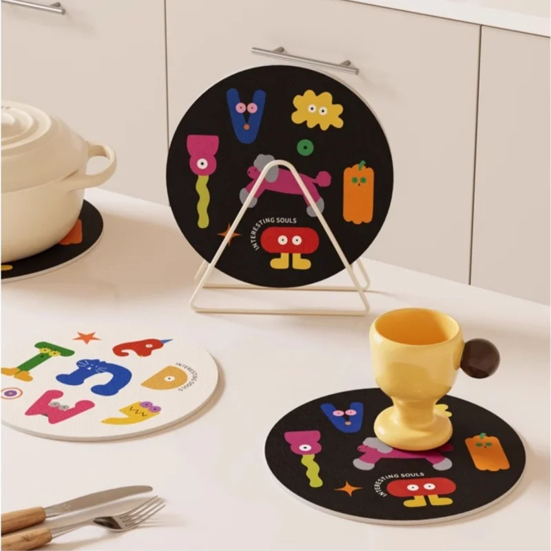 

Graffiti Wind Coasters Creative Diatomite Water-absorbing Heat-insulating Coaster Household Cute Anti-scald Non-slip Coffee Cups