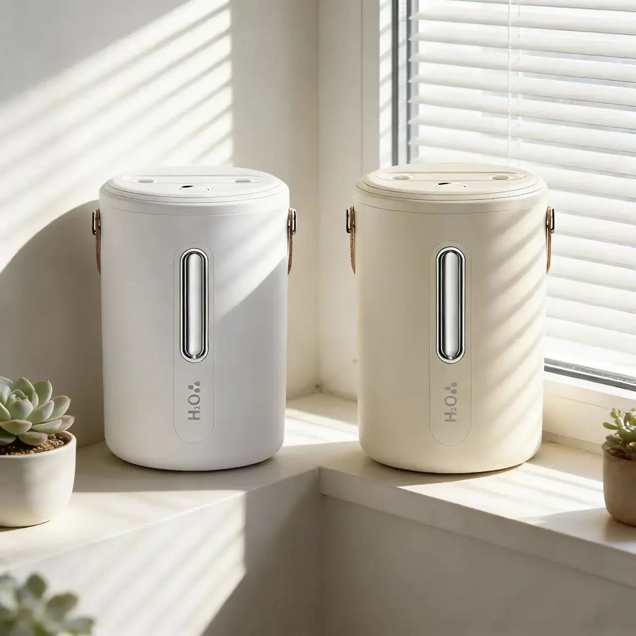 

2026 New Portable Air Humidifier Adjustable Mist Volume Large Fog Quiet Small Humidifier for Bedroom Home Office Air Moisturizer