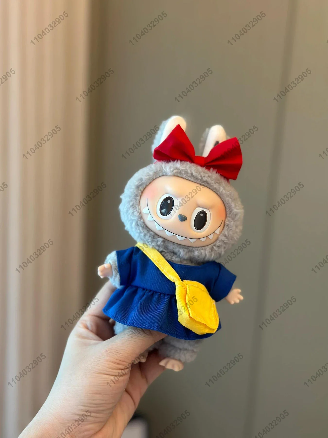 

Labubu The Monster Kiki Costume Cartoon Clothes 1:1 Original Replica Vinyl Doll Action Figure Bag Charm Pendant Gift