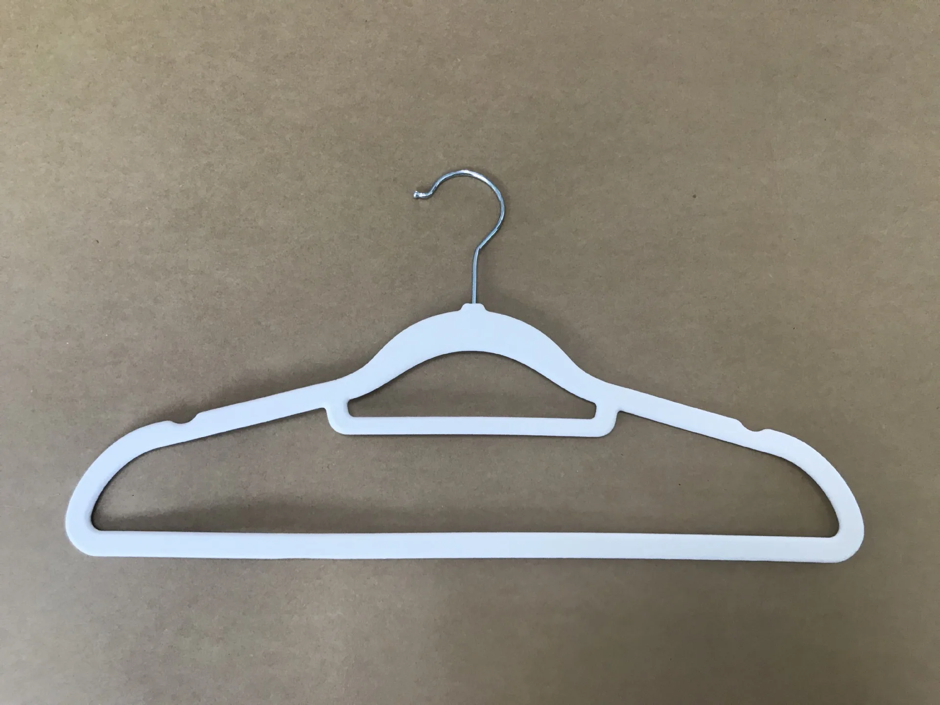 42cm 10 PCs/Lot Custom Wholesale Non-slip Velvet Hanger  Flocking Hanger Wardrobe Home Clothing Store Organization No Trace