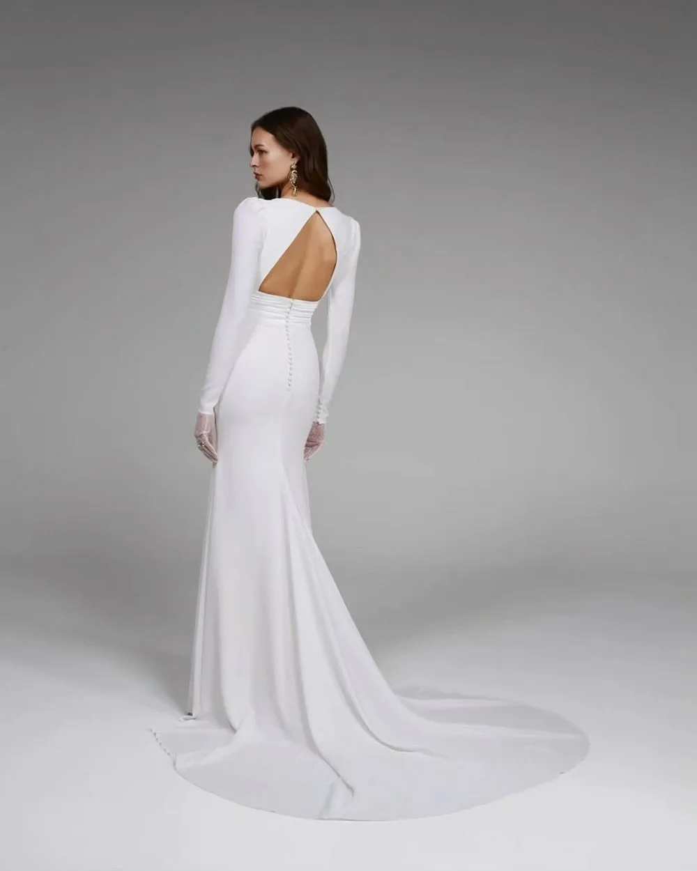 Seksowna suknia ślubna z dekoltem w serek, długi rękaw, krój syreny, zapinana na guziki, prosta, bez pleców, plisowana suknia dla panny młodej, Vestido De Novia, szyta na miarę.