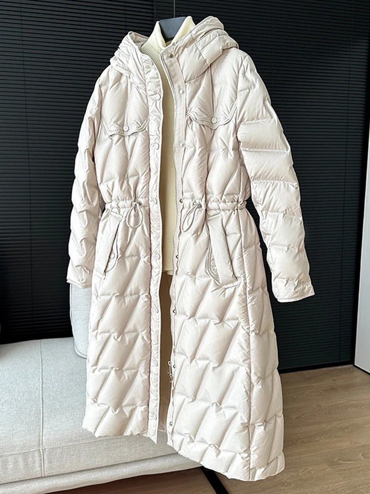 Hochwertige Damen lange Daunen jacke mit Kapuze 2024 Winter elegant verstellbare Taille Puffer Mantel Damen Parkas Inkeo DJ049