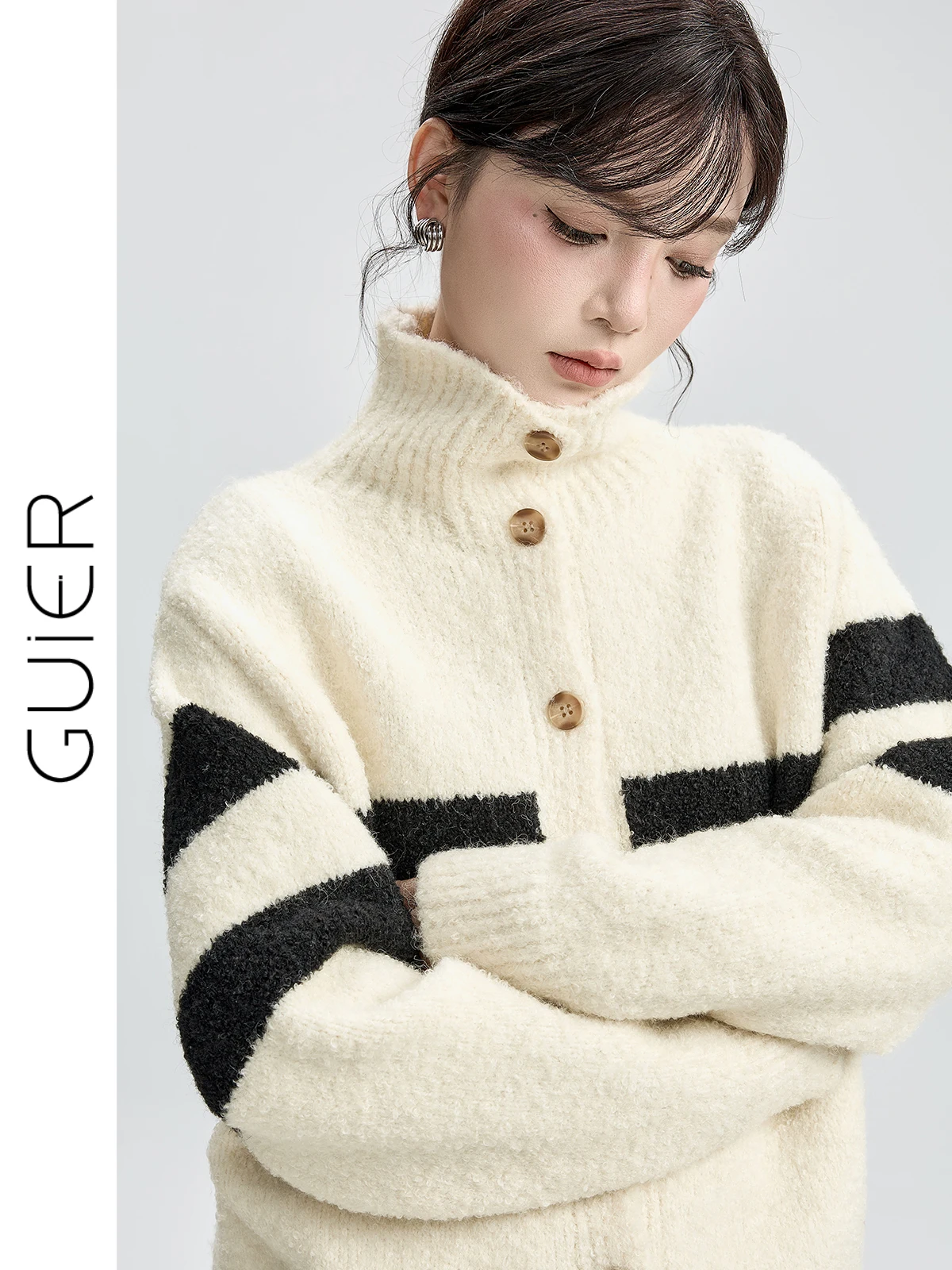 

Женский вязаный кардиган Guier с высоким воротником, свободный крой, в полоску, осень-зима, новинка, комфортный, в стиле кэжуал
