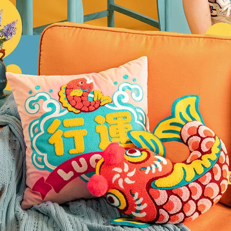 Joy Chinese Traditional Lucky Fish Embroidery Cushion Cover Sofa Chair Bedding Decor Pillow Velvet Tufted Koi Cushion