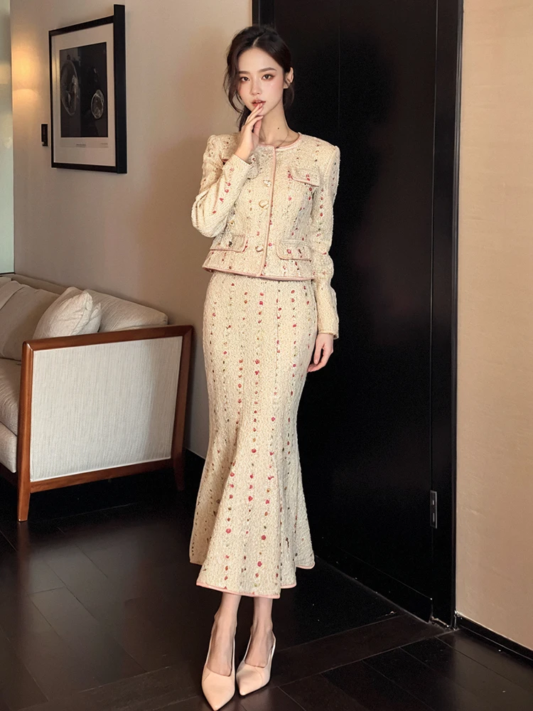 French Socialite Round Neck Single-breasted Long Sleeve Short Jacket High Waist Slim Fishtail Skirt Two-piece Sets Women Winter