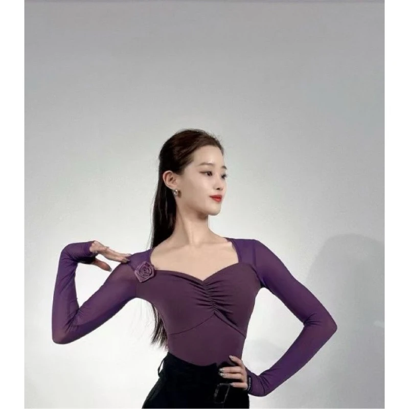 Nuova maglietta a maniche lunghe da ballo latino per donna Elegante top da ballo moderno Slim-Fit, silhouette lusinghiera Elegante abbigliamento da pratica