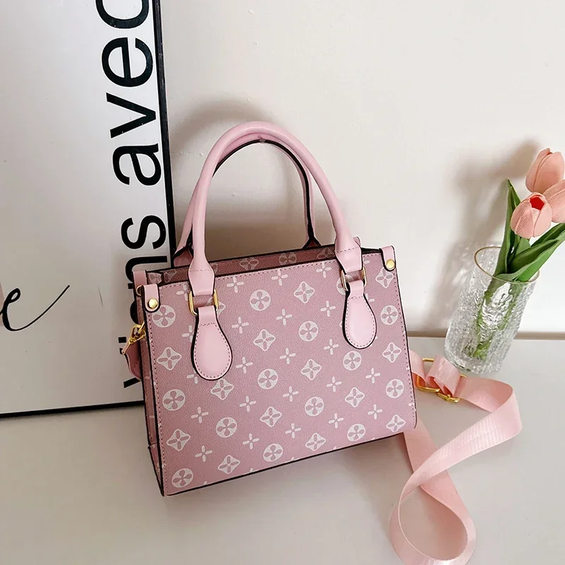 

Classic Elegant Leather Handbag For Women Luxury Designer Crossbody Bag Versatile Shoulder Tote Purse Stylish Ladies Messenger