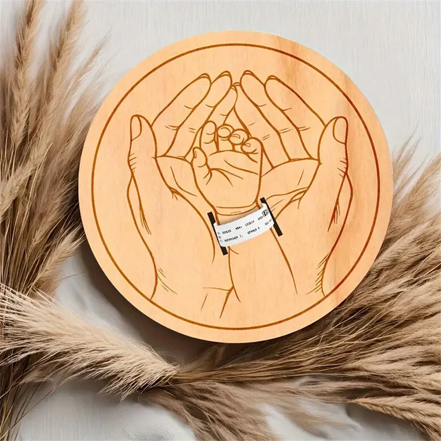 Bracelet de naissance de bébé en bois, Plaque commémorative avec puce en bois, Logo en bois, Plaque d'exposition pour nouveau-né