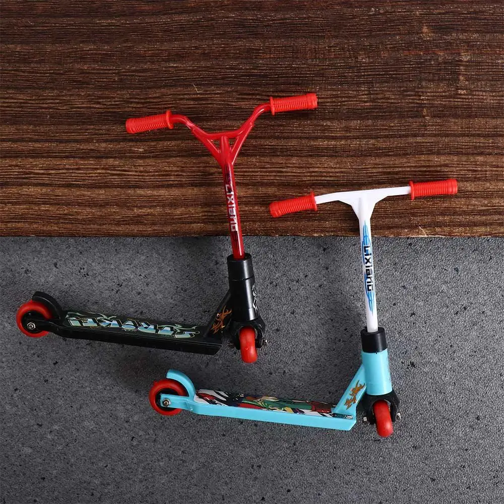 Mini Trottinette à Doigts pour Enfant, Jouet de ix, Skateboard