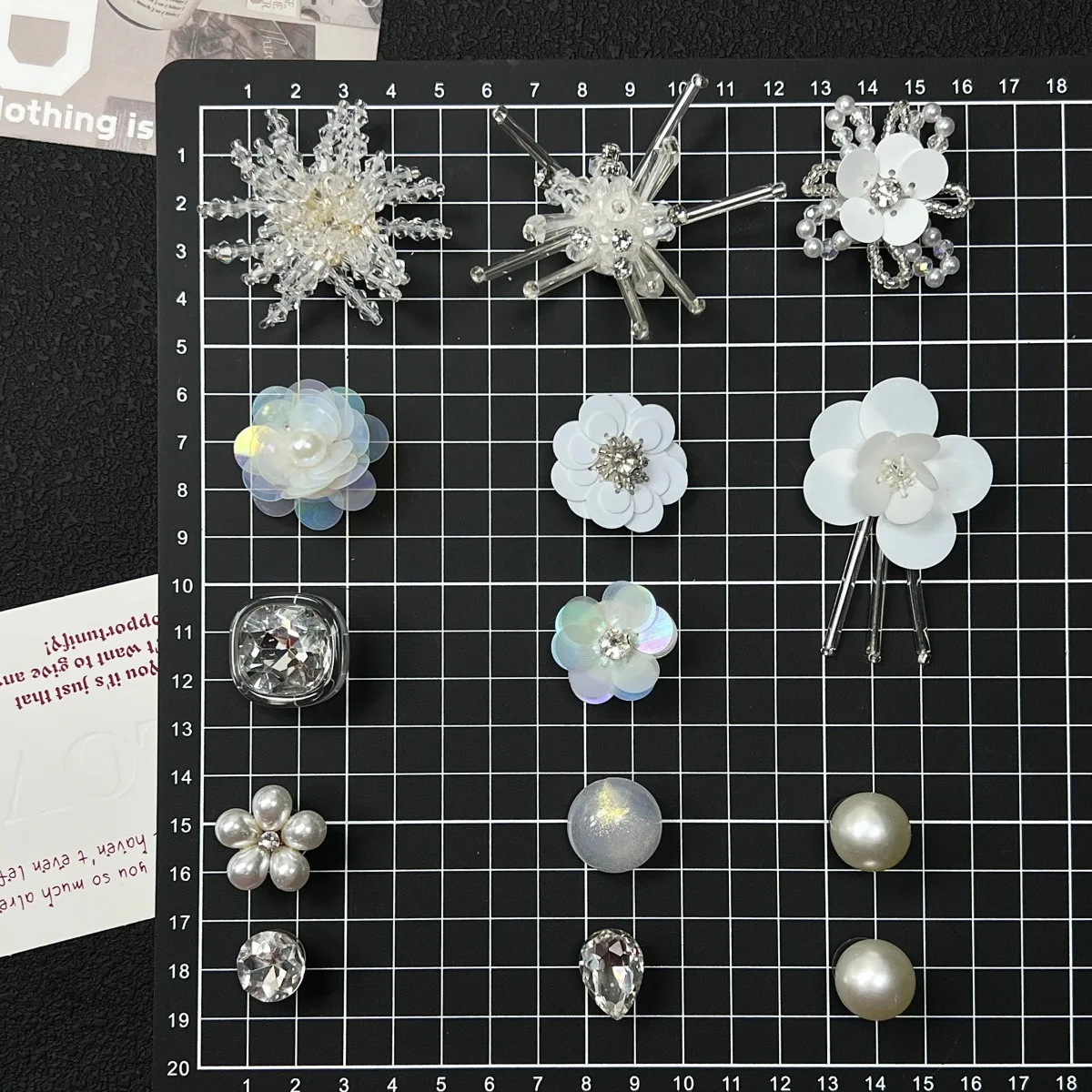 

High Quality Shoe Charms for Clogs DIY Ballet Crystal Snowflake Pearl Shoe Buckle with Sparkling Rhinestone Sequin Decor
