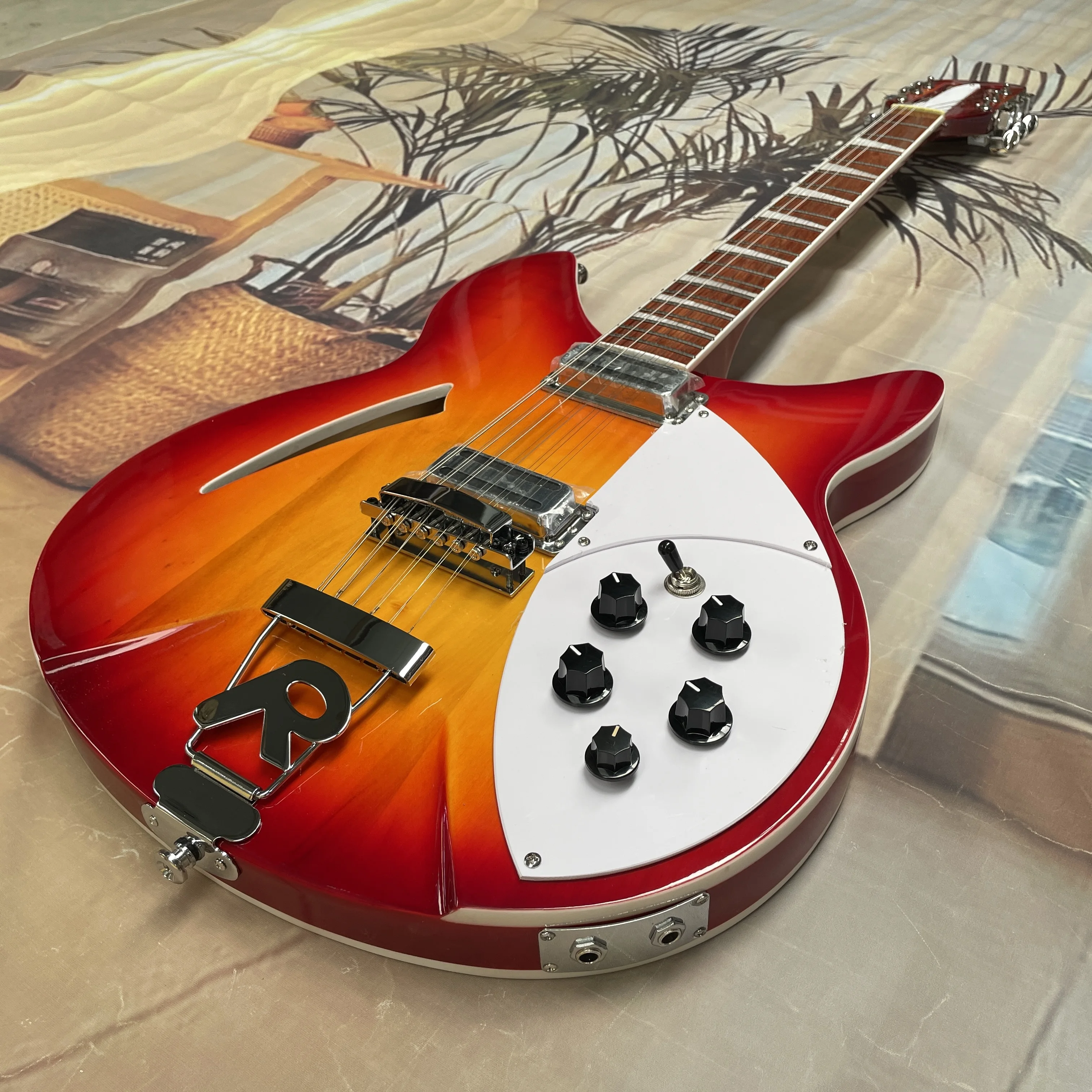 12-string electric guitar with front and back binding semi-hollow body, R-type vibrato guitars, vintage-style advanced guitarra