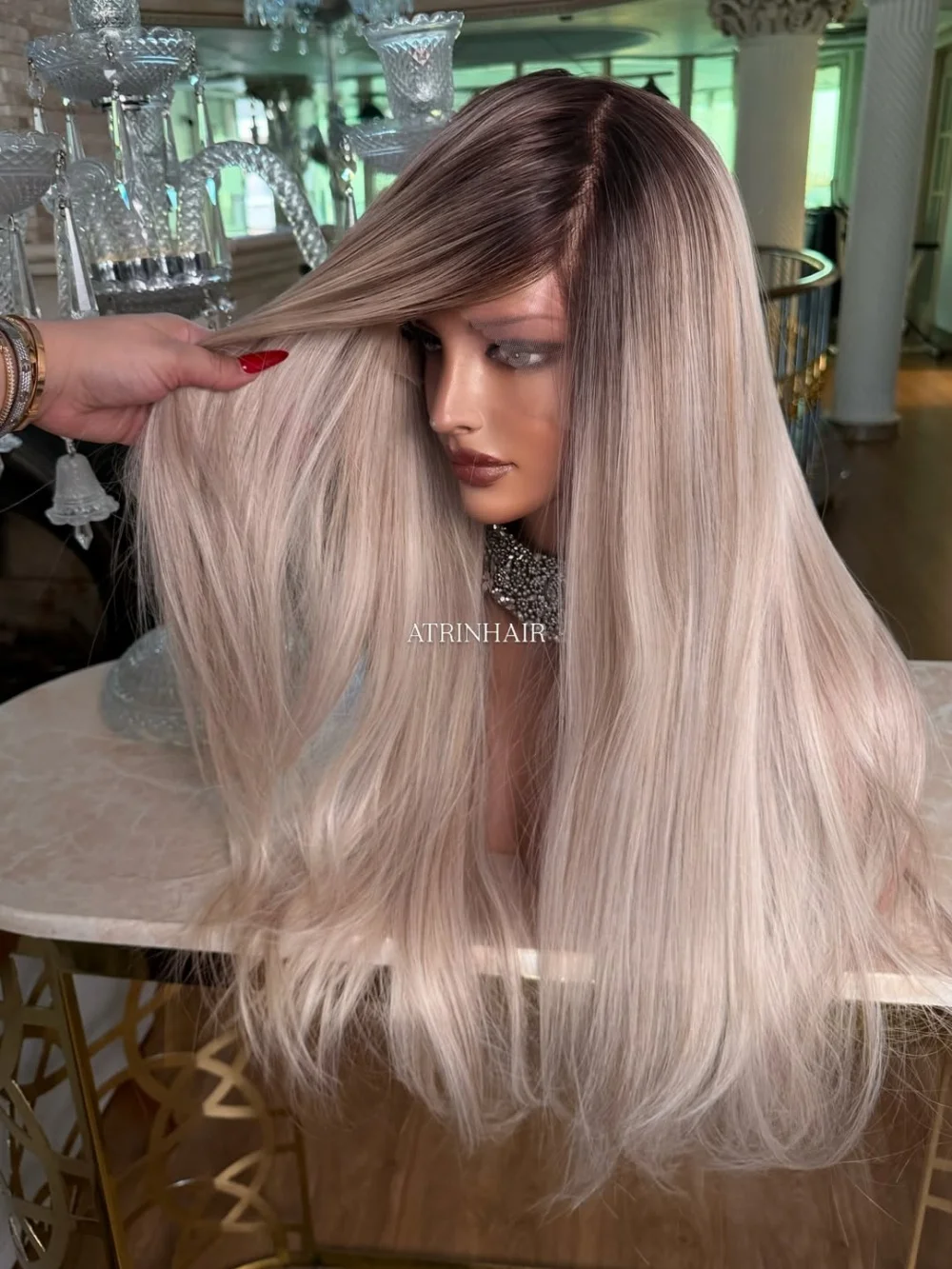 Highlight Silver Blonde Synthetic Lace Wigs for Women 13x4 Lace Front Wig Pre Plucked Straight Lace Frontal Wigs Daily Party Wig