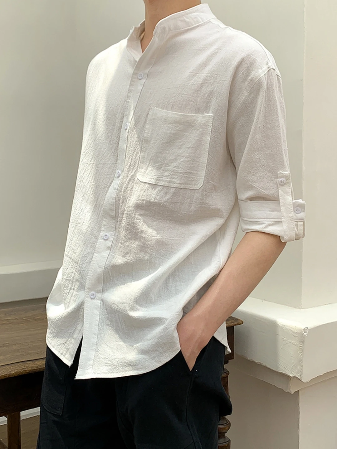 

Мужская рубашка из хлопка и льна свободного кроя, дышащая, повседневная, на пуговицах, с воротником-стойкой, рукав 3/4, летняя, стильная, с эффектом премиум-класса