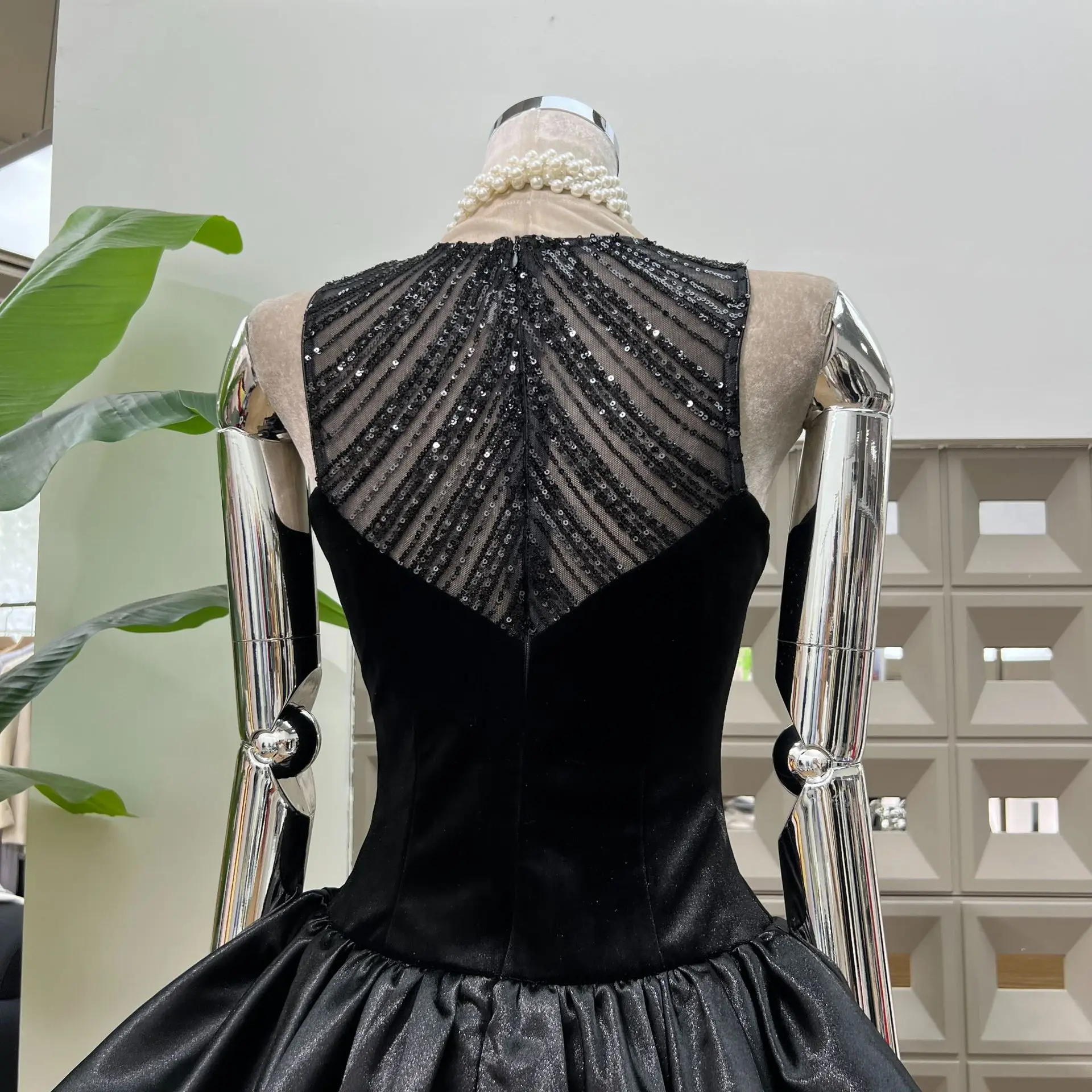 Hiqh جودة الأسود الترتر لامعة البسيطة ألف خط فستان المشاهير حفلة سهرة حفلة موسيقية فستاين سهرة/فساتين الحفلات النادي الليلي مثير فساتين عيد ميلاد