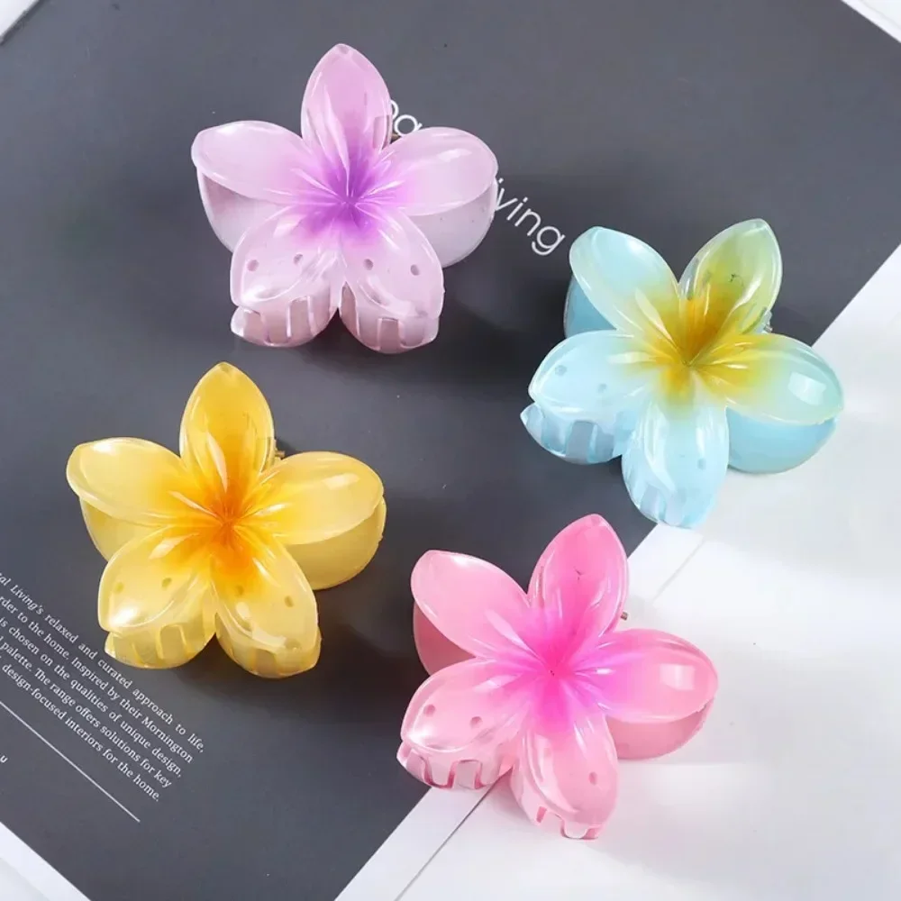 7cm Frangipani Flower Plastic Hair Claw Women Girls Travel Beach Popular Head Catches Flower Hair Clips Hair Accessories Tool