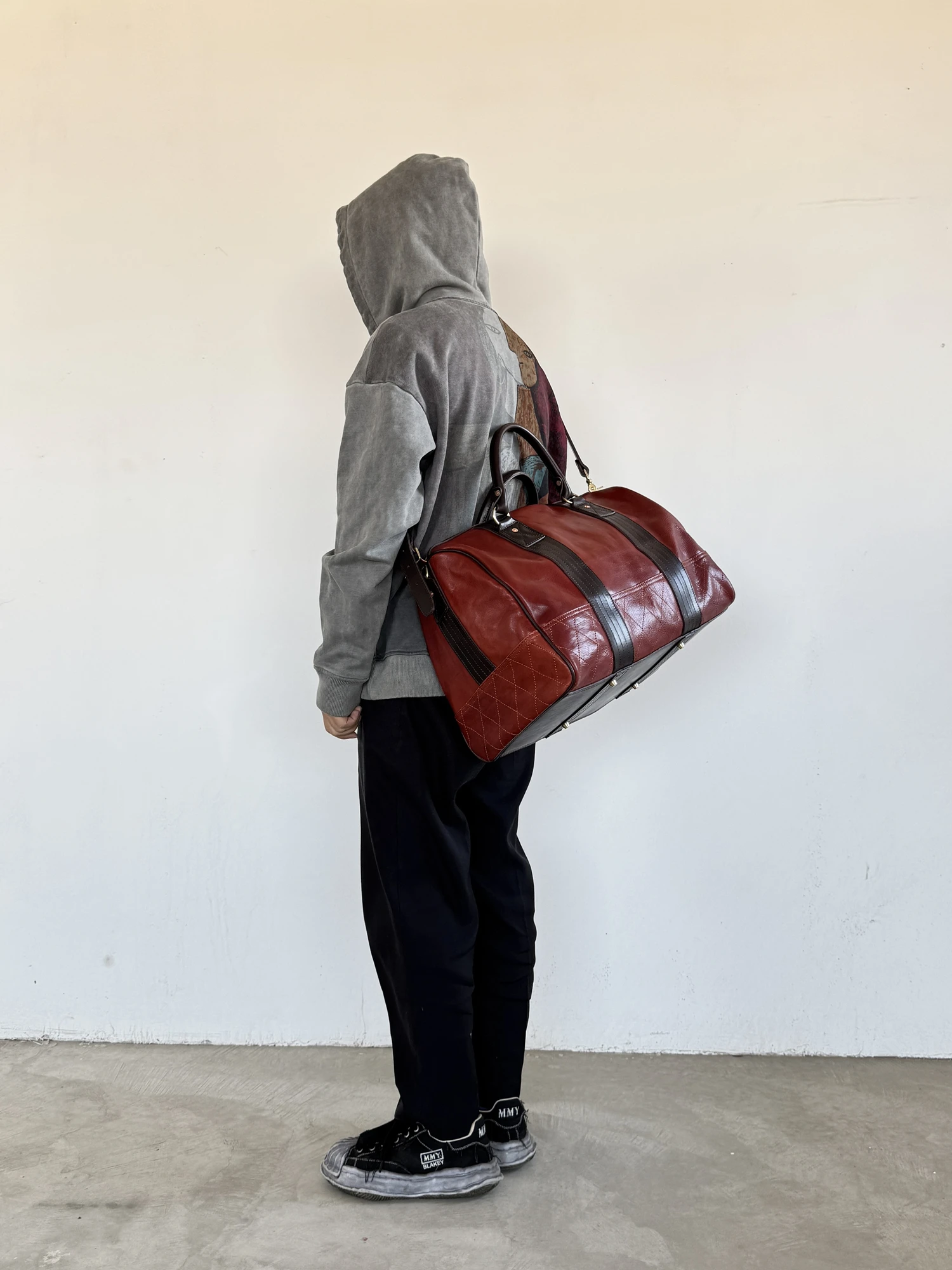 Vintage designer handmade genuine leather large-capacity men's travel bags outdoor fitness handbags cow leather luggage bag