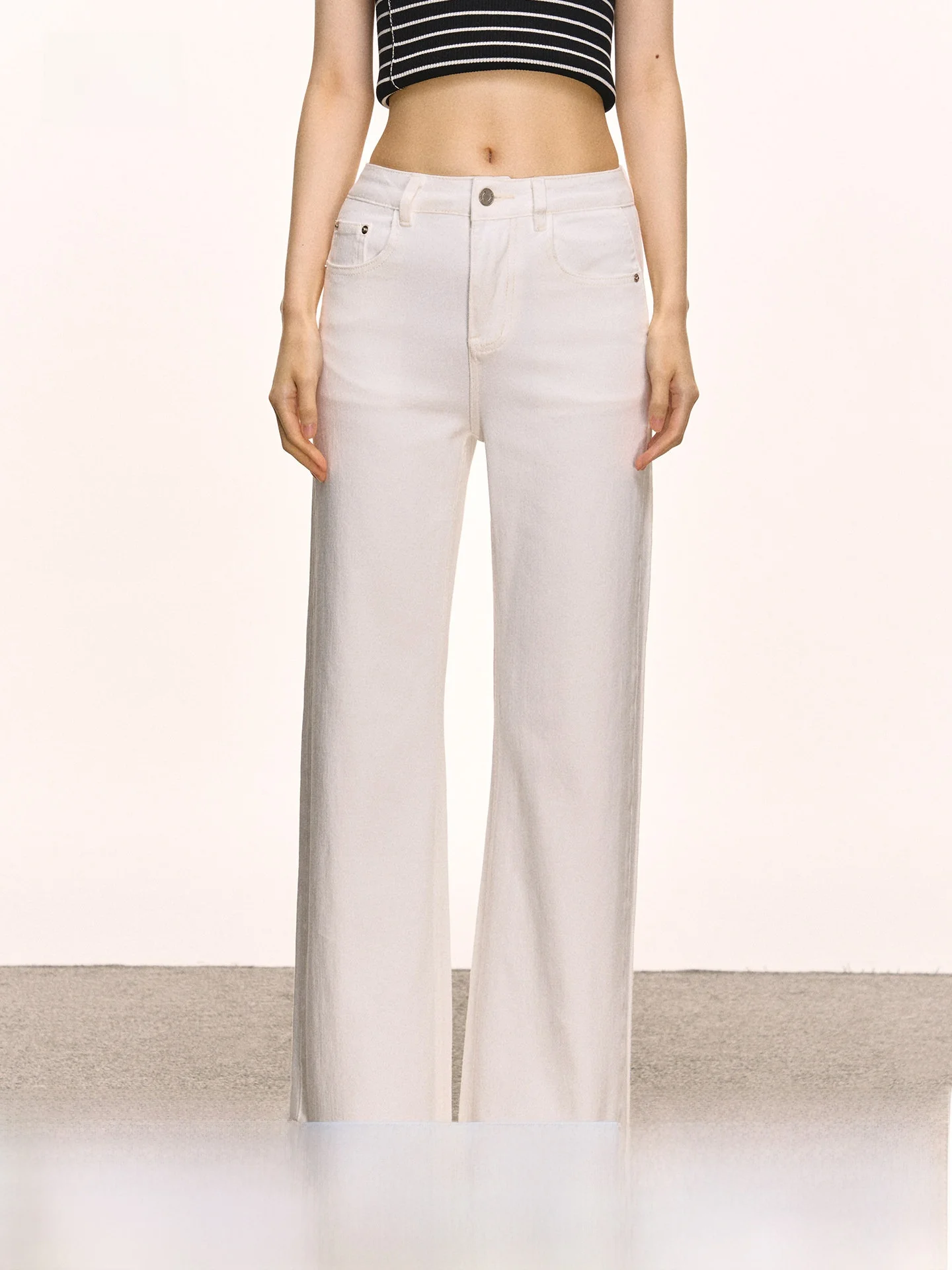 

Белые повседневные прямые джинсы женские весенне-осенние новые, с низкой посадкой, утягивающие, длинные, укороченные брюки от ANNA ANEAE