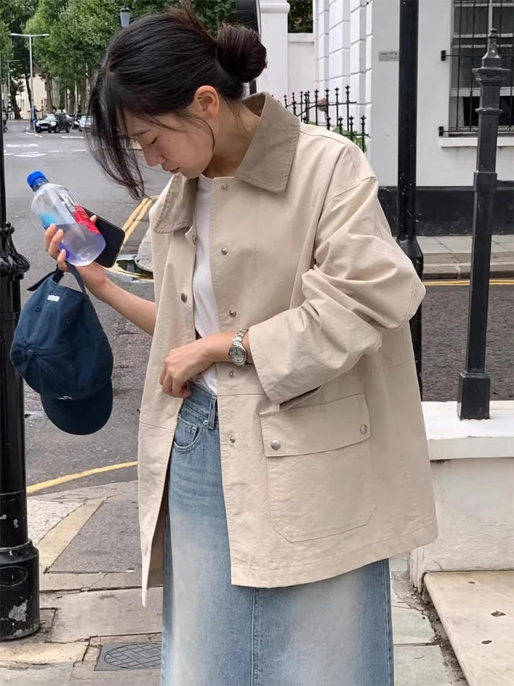 Elegancki, luźny płaszcz w stylu vintage na jesień, długi płaszcz przeciwdeszczowy z kołnierzem stójką i podwójnym zapięciem na guziki.