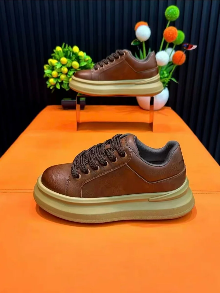 nouvelle-collection-automne-2025-baskets-basses-tendance-pour-homme-en-cuir-confortables-et-polyvalentes-style-decontracte-haut-de-gamme-pour-papa