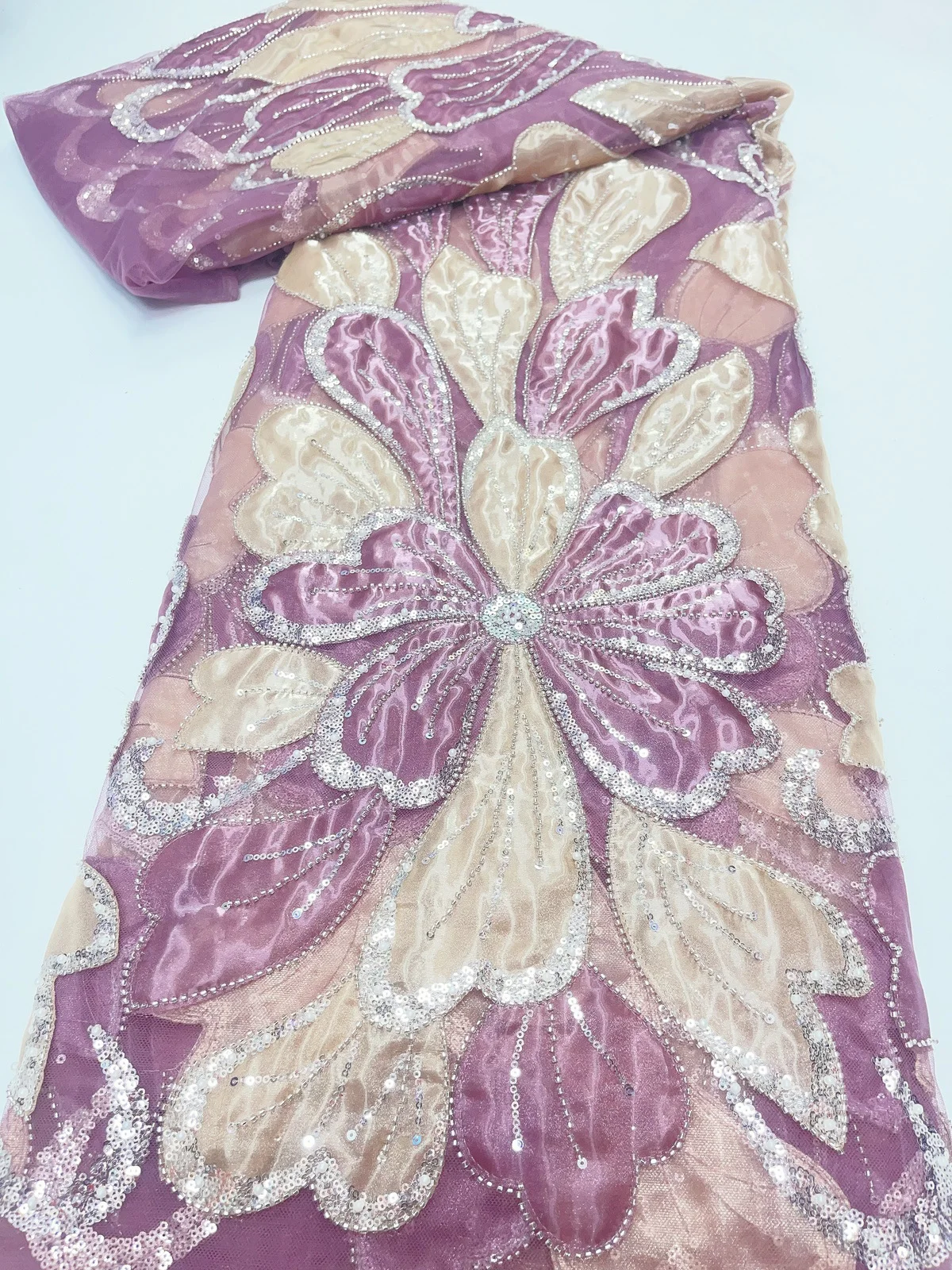 

2026 High Quality New Design Beauty Sequins Handmade Beads French Nigerian Lace Fabric For Women Wedding Party Dress Sew KHX2603