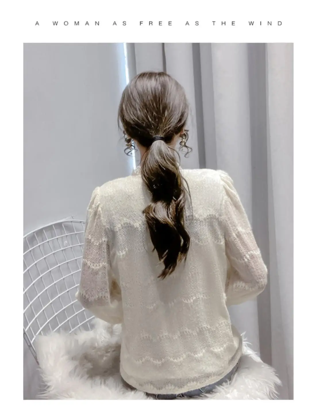 Women\'s Autumn Winter Stylish Undershirt with Added Velvet Lace Base Paired with New High-end Fashion Long Sleeved V-neck Top