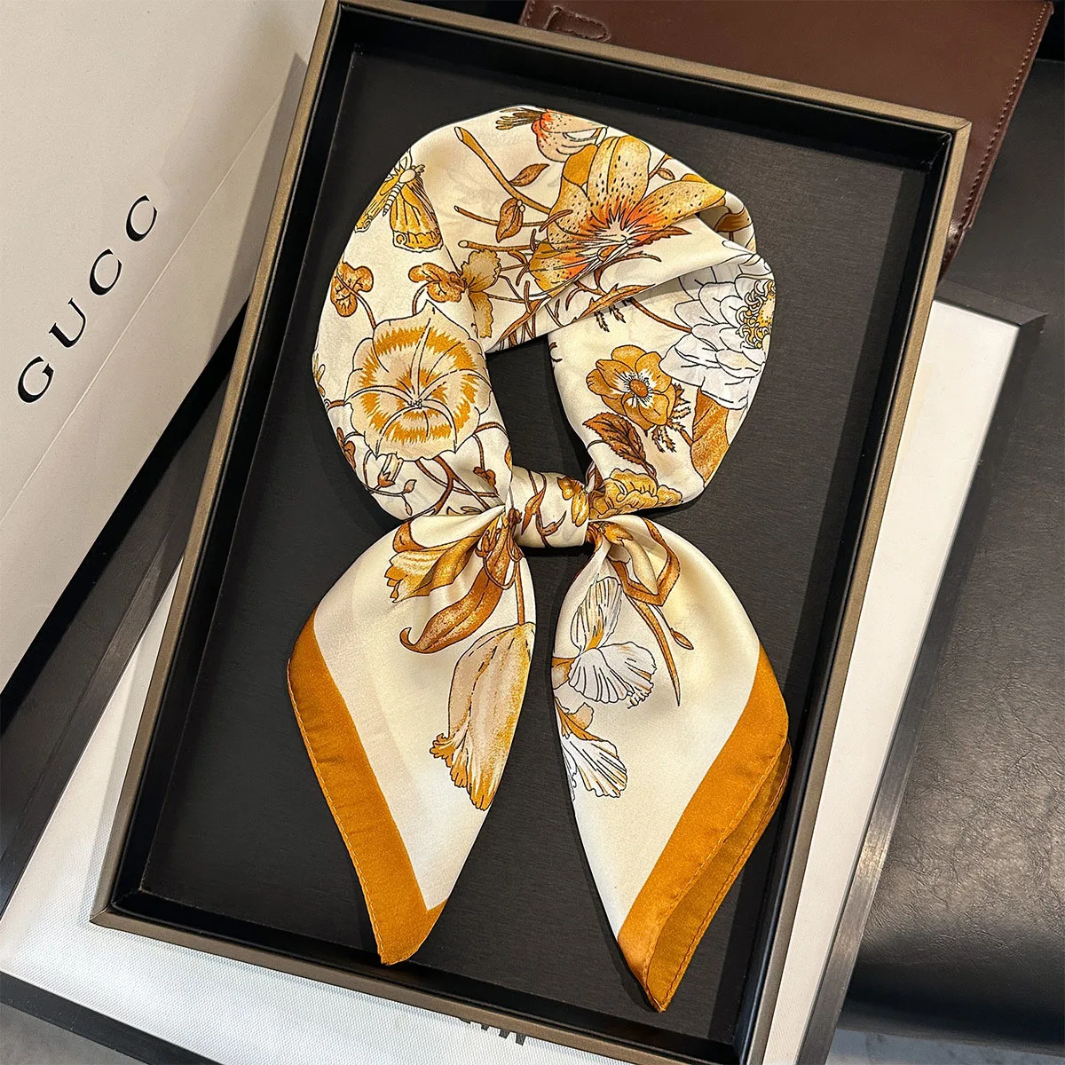 

Роскошный квадратный шарф для женщин, модный женский хиджаб, элегантный шейный платок с цветочным принтом, банданы, мягкие шарфы из искусственного шелка с пятнами, шаль