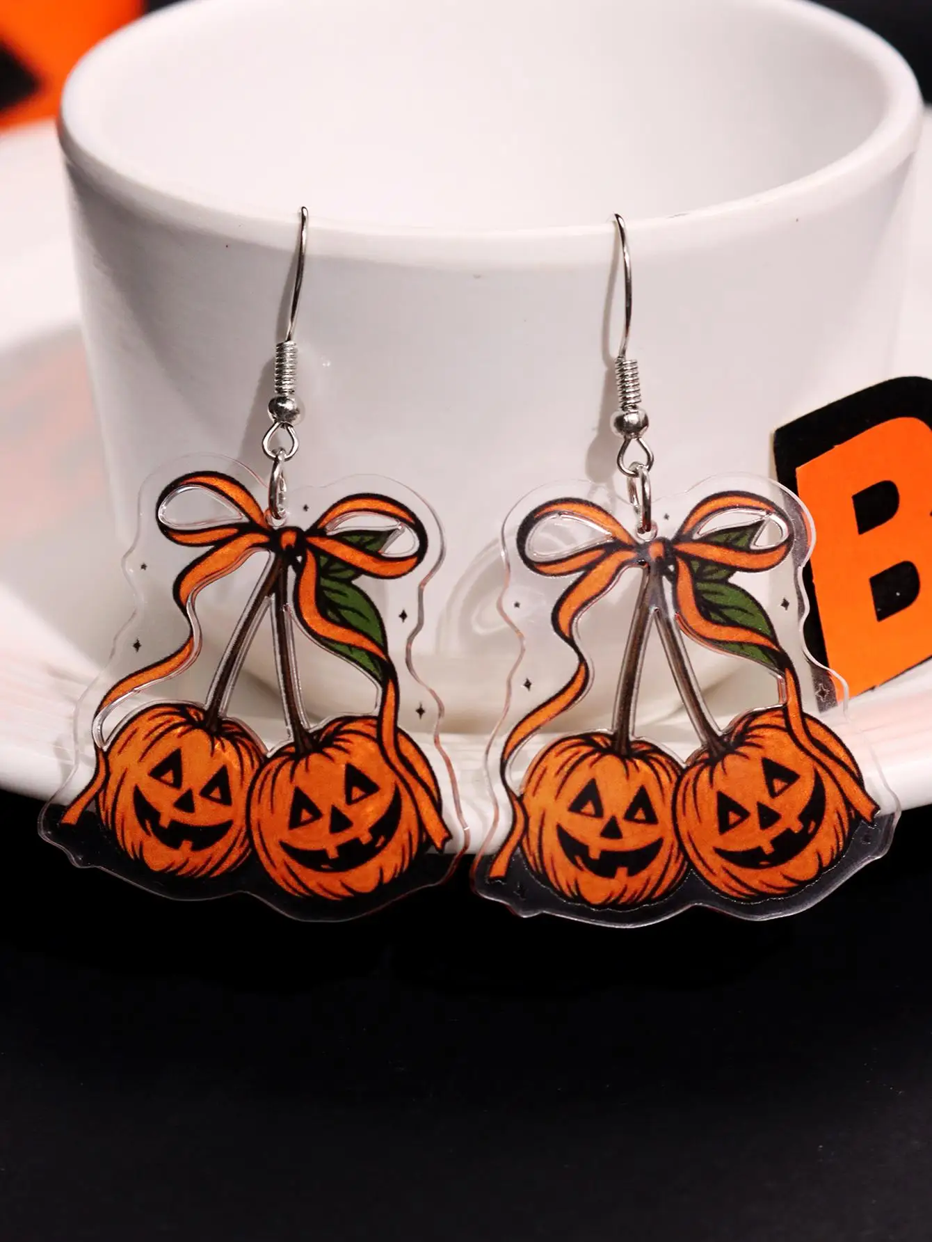 HUANGZHI NEW Fashionable Halloween Pumpkin Bow Earrings with Unique Design Women's Everyday Holiday Party Jewelry