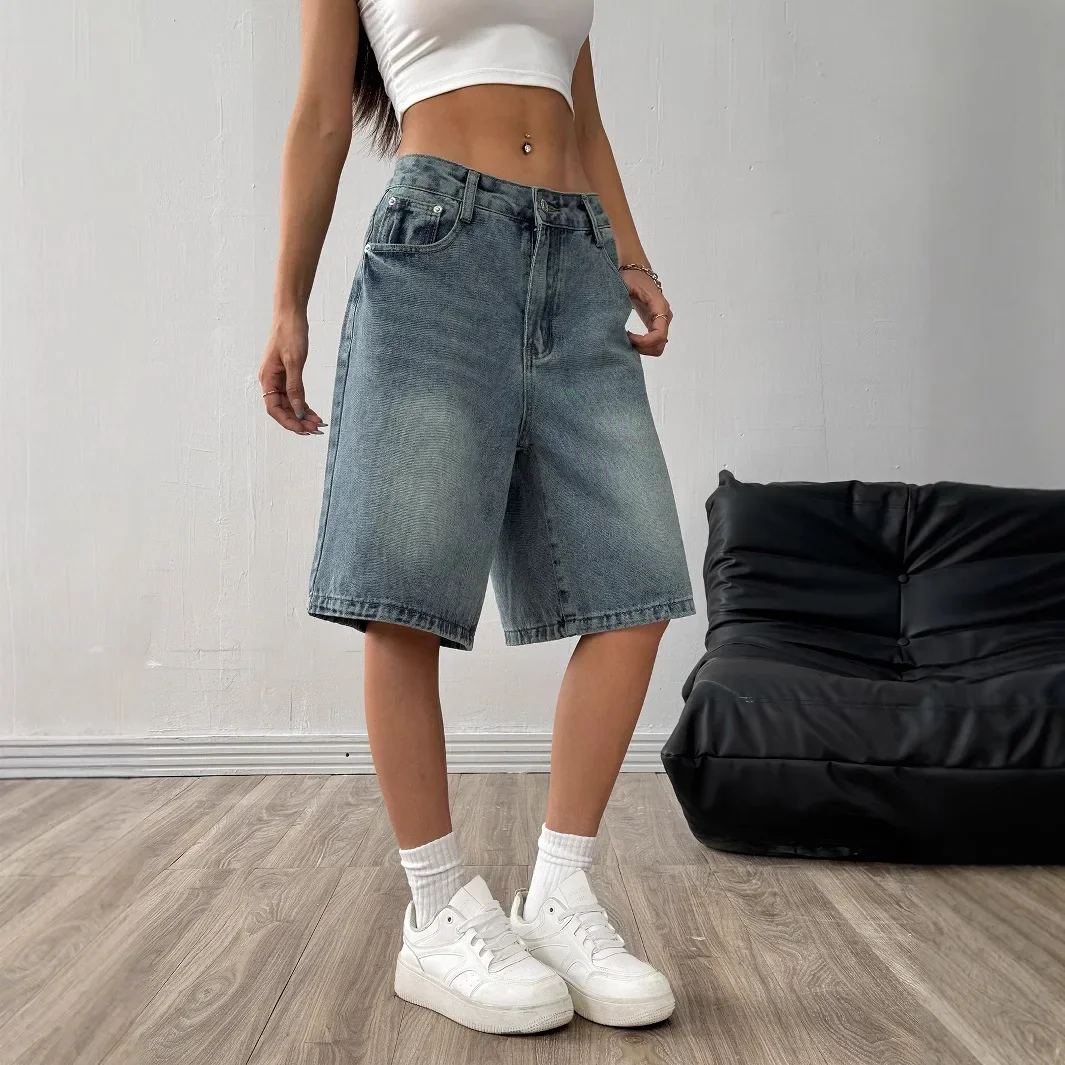 กางเกงยีนส์ขาสั้นสไตล์อเมริกันย้อนยุคสำหรับผู้หญิง ทรงหลวมสบาย ขากว้าง ความยาวห้าส่วน แฟชั่นทันสมัย ผ้าฝ้าย เอวกลาง
