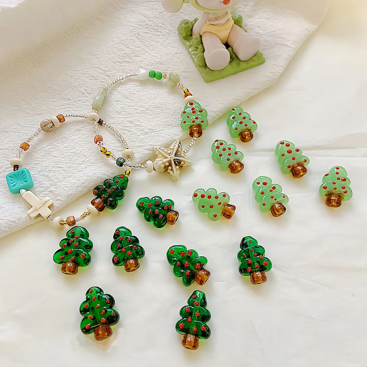 Christmas tree hand-painted glass beads scattered beads diy handmade Bracelet beading and mobile phone chain making accessories
