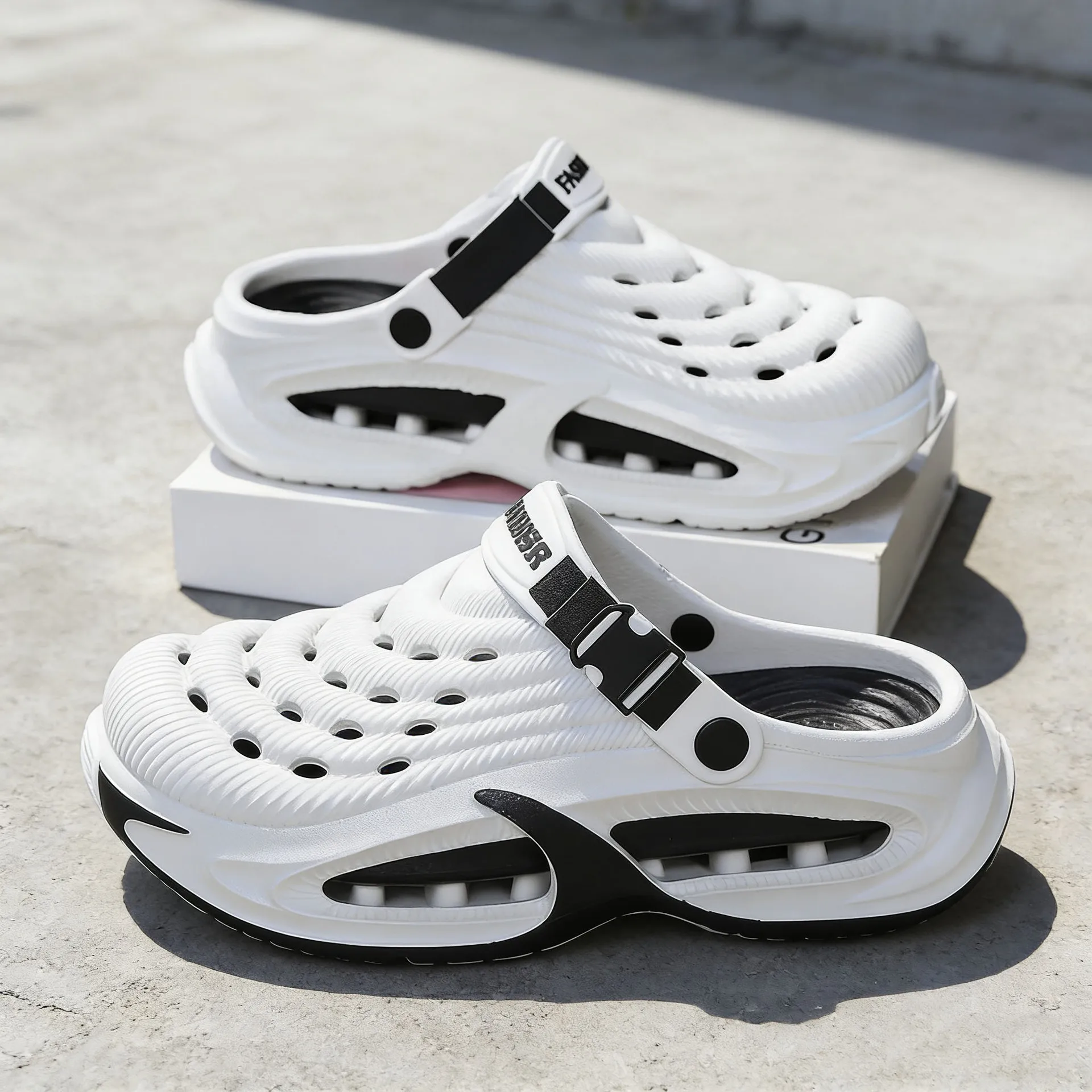 Men Clogs Summer Outerwear EVA Lightweight Soft Soled Water Beach Slippers Anti Slip Wear-resistant Driving Dual-use Sandals view 6