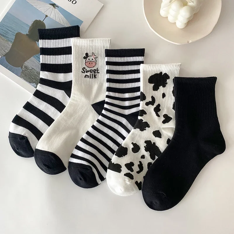 Gestreifte Socken lustige Kuh drucken weiße Cartoon Calcetines gemütliche Harajuku Skarpetki Damskie niedlichen Tier Chausse ttes Kawaii glückliche Socke