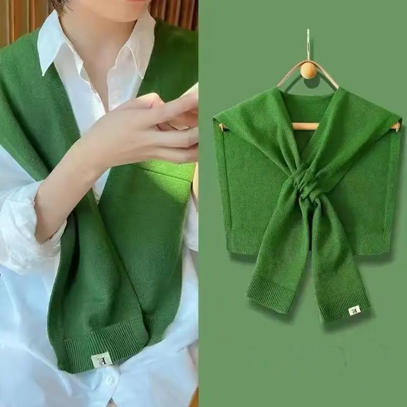 Thumbnail 3 - #18 Highest Rated Scarves to Buy in 2026