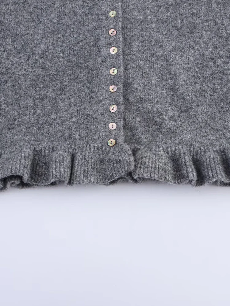 เสื้อแจ็คเก็ตไหมพรมแขนยาวปกเสื้อตกแต่งแบบซ้อนชั้น สไตล์ยุโรปและอเมริกา คอลเลคชั่นใหม่ล่าสุดสำหรับฤดูใบไม้ร่วงปี 2025 สำหรับผู้หญิง