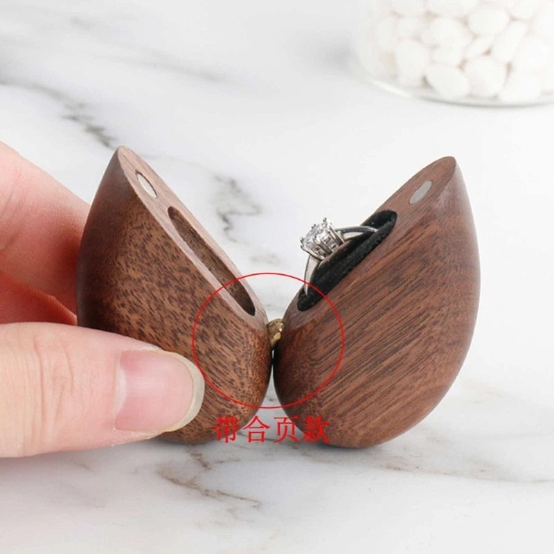 

Heart Shaped Walnut Ring Box Soft Interior Holder Jewelry Wooden Box for Case for Proposal Engagem K3ND