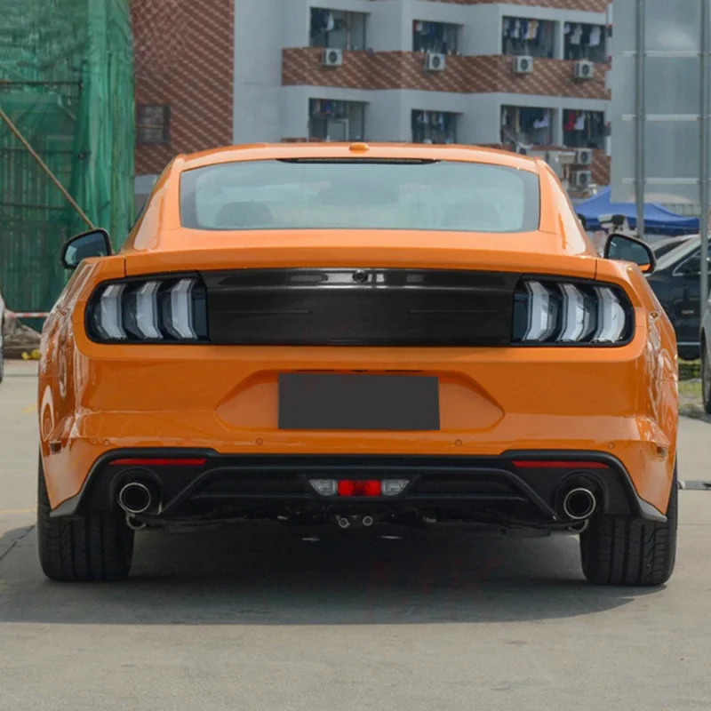 

Suitable for Ford Mustang Modified Carbon Fiber Rear Panel Lid Trunk Cover