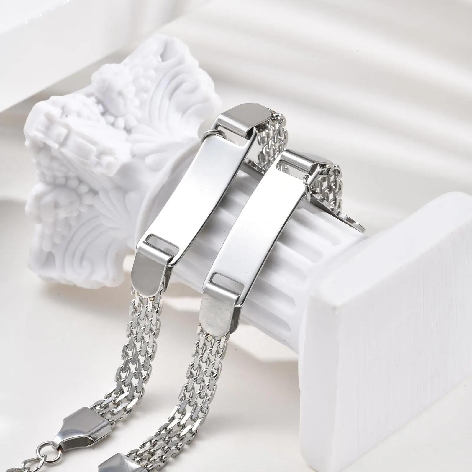 Vnox ฟรีที่กําหนดเองสร้อยข้อมือเด็กสําหรับชายและหญิง, สแตนเลสข้อความป้ายโบว์จี้สายคล้องสร้อยข้อมือเครื่องประดับ