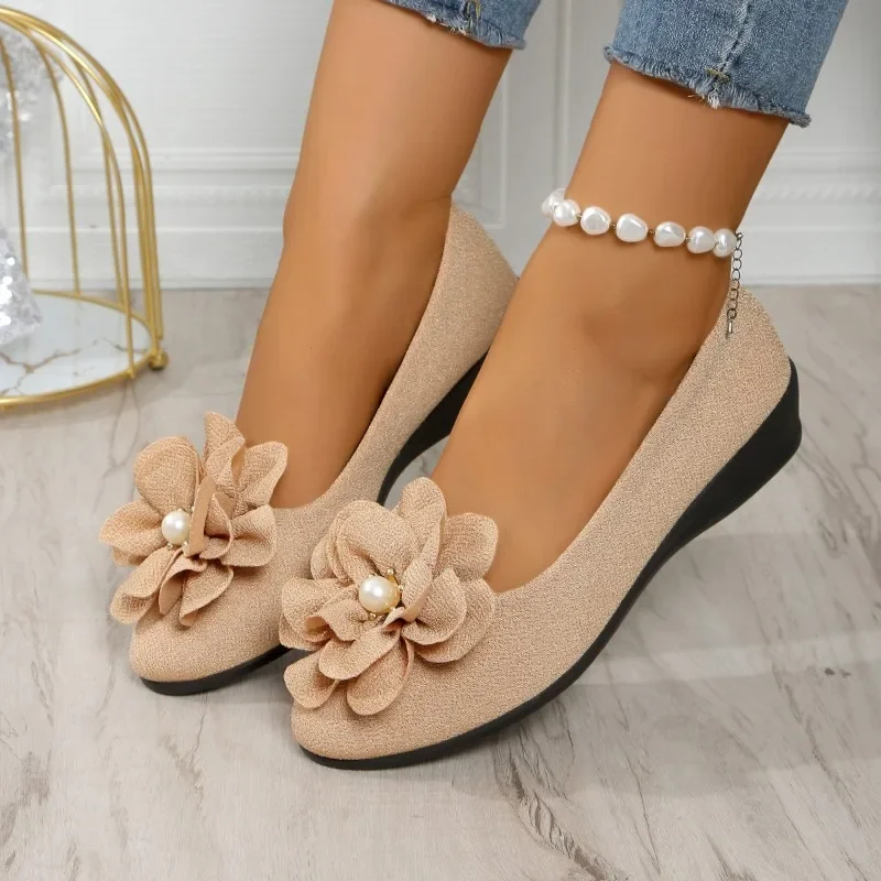 

2025 Soft Genuine Leather Flat Shoes Women Flats with Flowers Ladies Shoes Women Designers Loers Slip On Women's Flat Shoes