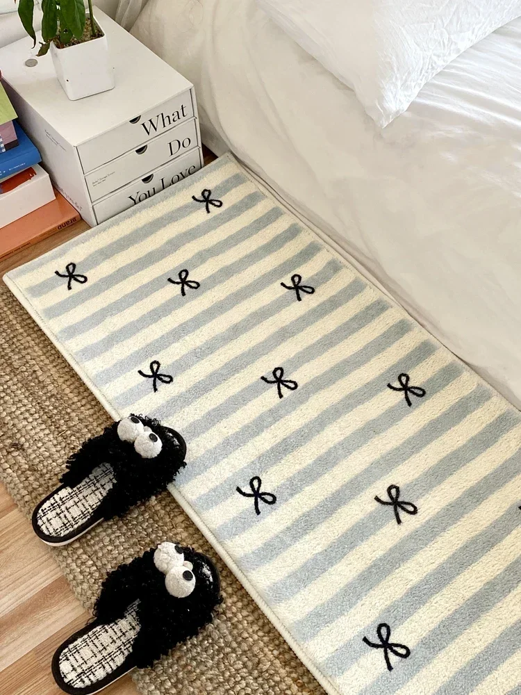 Cute Striped Bedside Carpets Bow Pattern Children\'s Bedroom Carpet Long Strip Girl Room Rug Fluffy Soft Home Decoration Rugs 양탄자