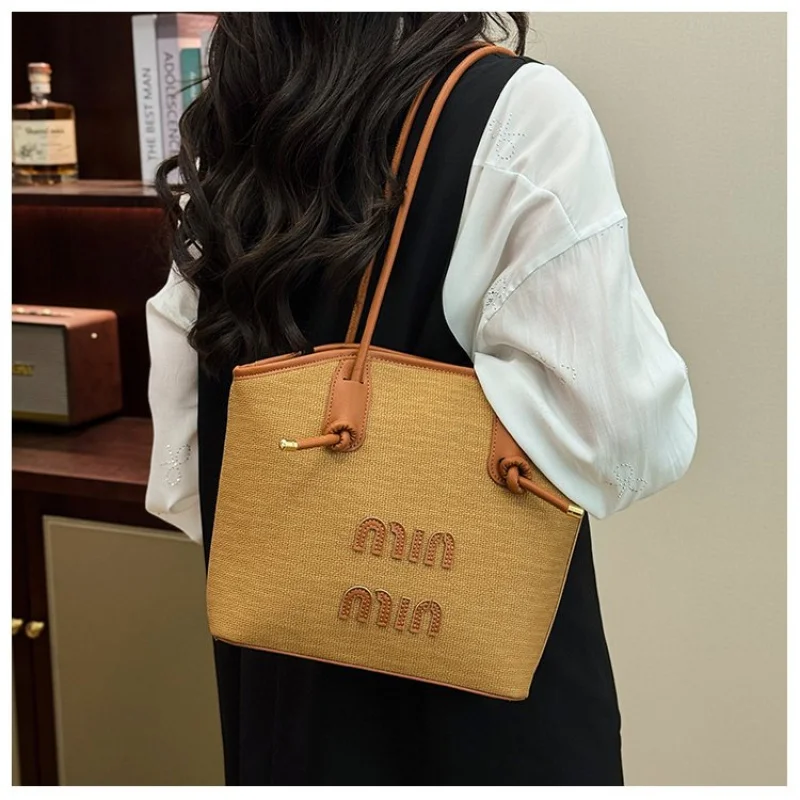 

Элегантная маленькая женская сумка через плечо премиум-класса из искусственной кожи, модная сумка с регулируемым ремешком