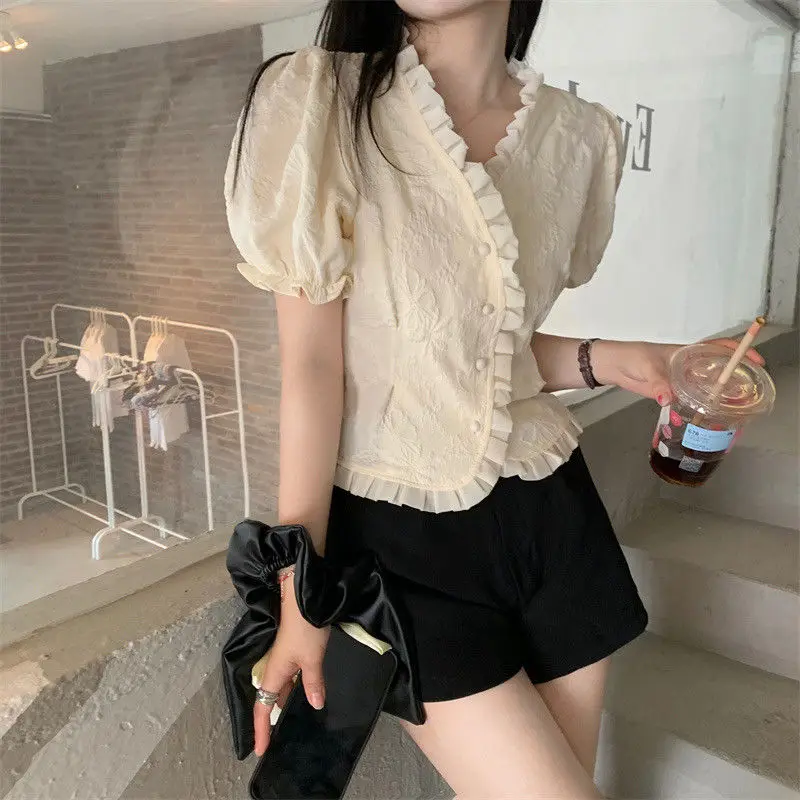 Kaus V-neck Wanita Manis Elegan Potongan Ramping Seksi Sederhana Murni Semua Pertandingan Lengan Puff Gaya Perancis Desain Ruffle Retro Musim Panas Chic